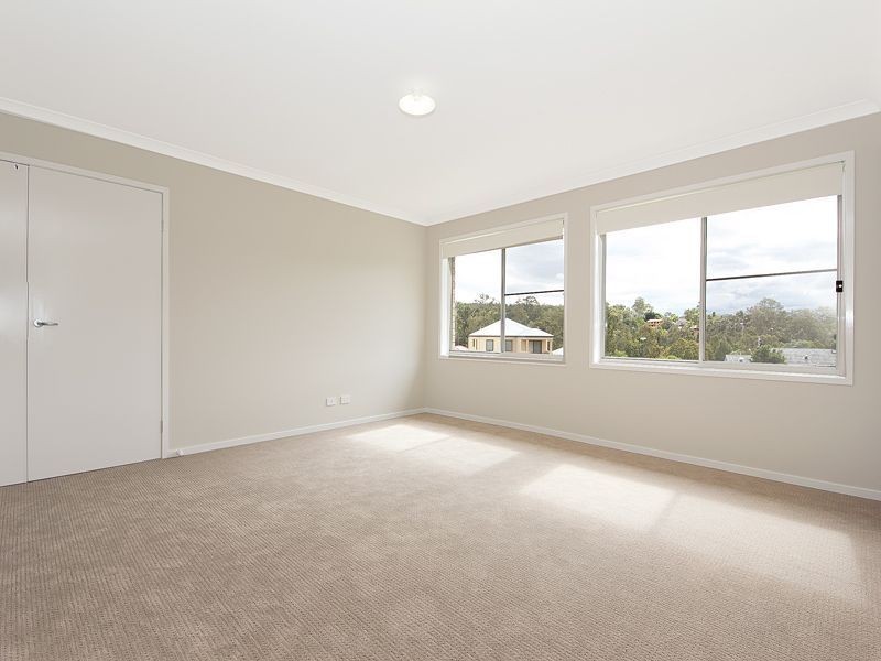 23 Mizen Place, Holland Park West QLD 4121