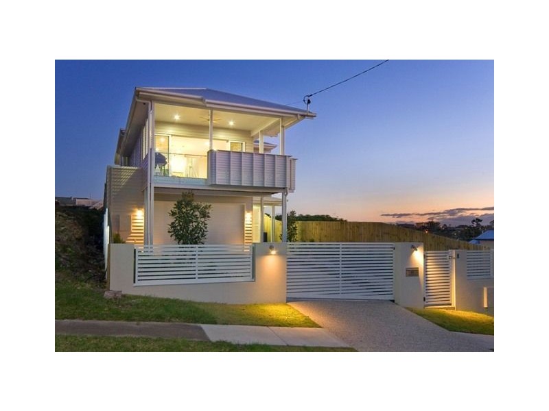 25 Newman Avenue, Camp Hill QLD 4152