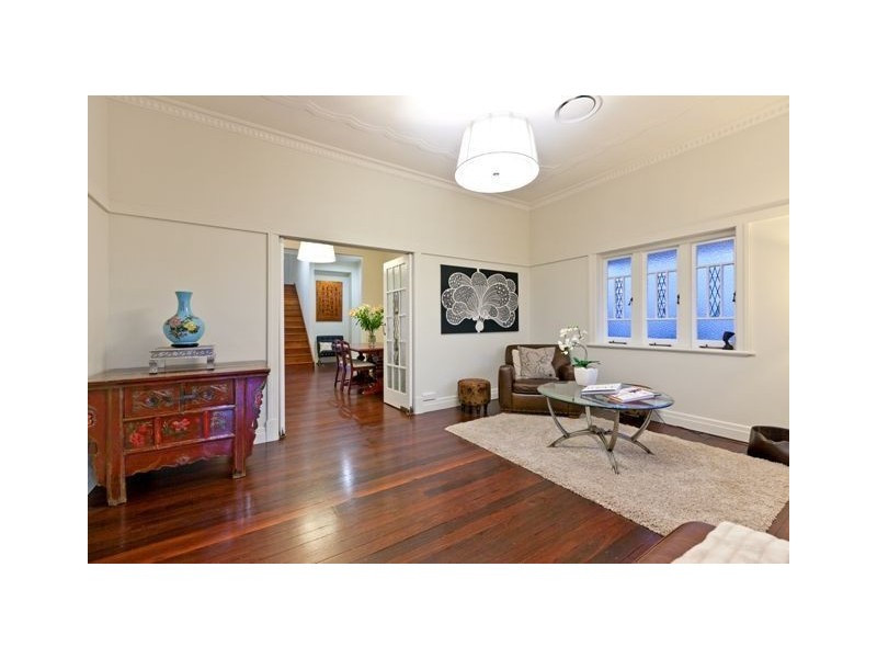 21 Pelham Street, Coorparoo QLD 4151