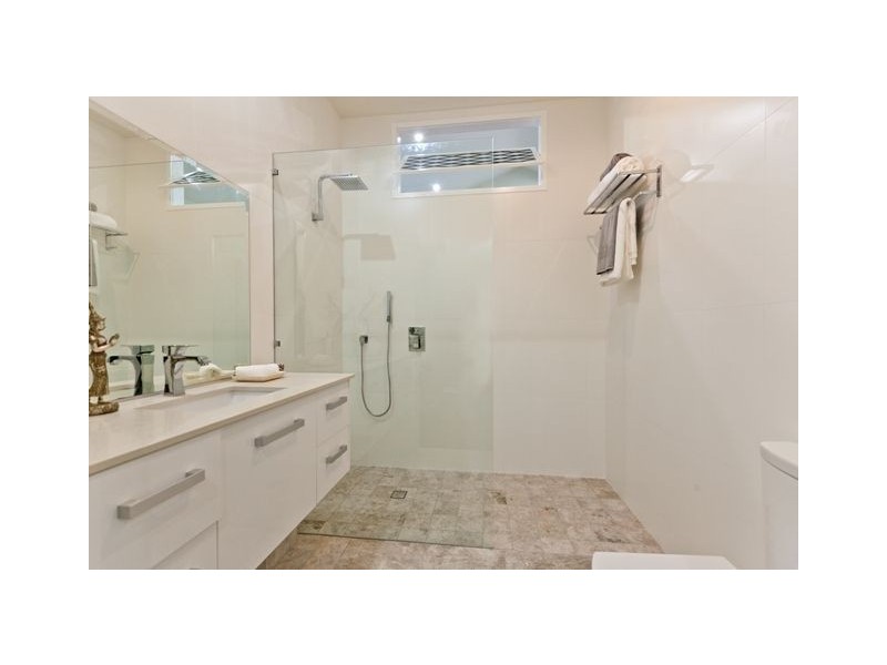 21 Pelham Street, Coorparoo QLD 4151