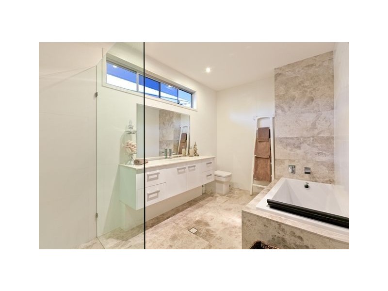 21 Pelham Street, Coorparoo QLD 4151