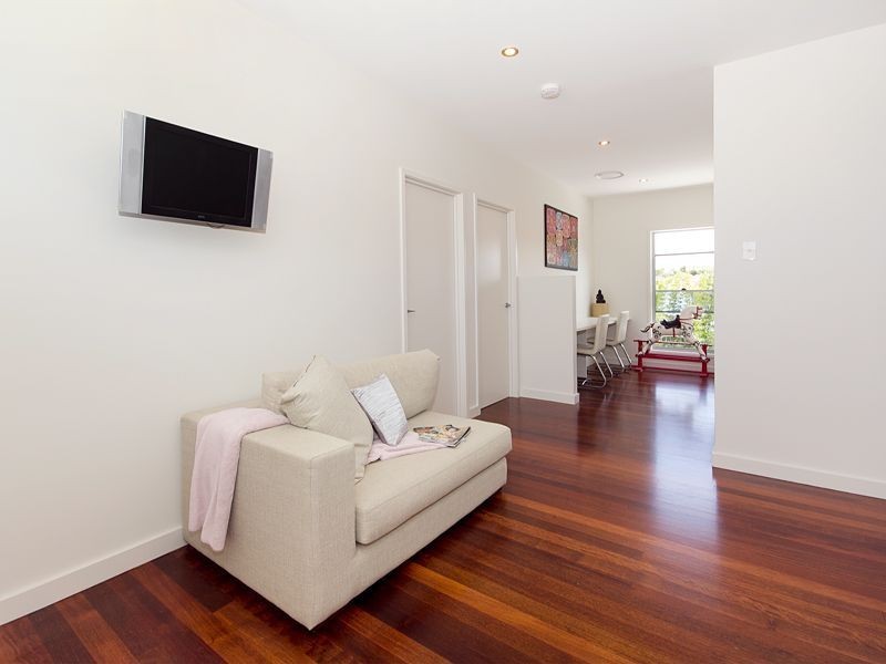 21 Pelham Street, Coorparoo QLD 4151