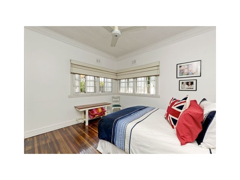22 Marshall Avenue, Seven Hills QLD 4170