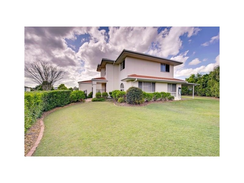 5 Windermere Crescent, Carindale QLD 4152