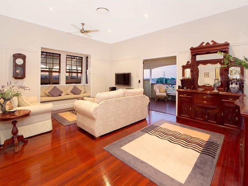 15 Hamel Street, Camp Hill QLD 4152