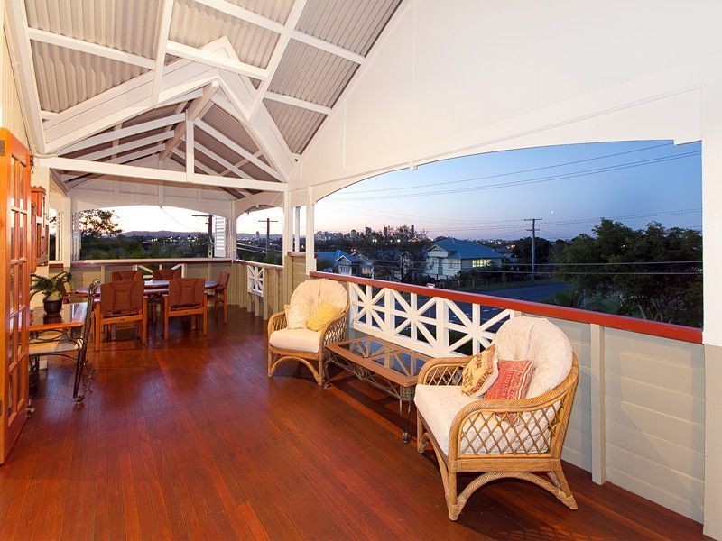 15 Hamel Street, Camp Hill QLD 4152