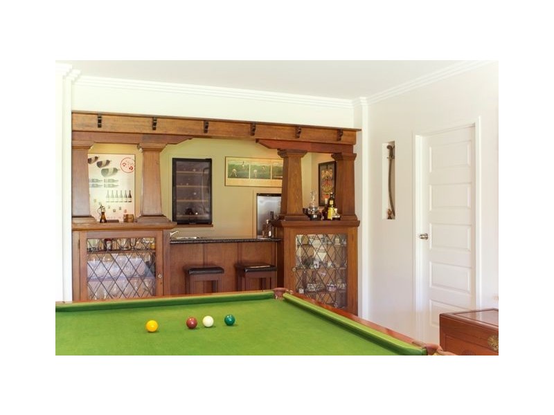 15 Hamel Street, Camp Hill QLD 4152