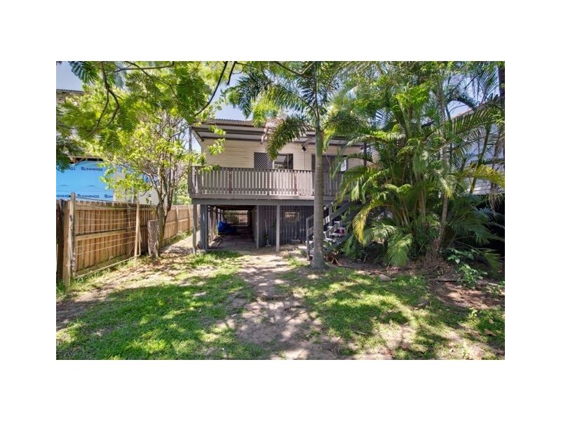 42 Nelson Street, Coorparoo QLD 4151