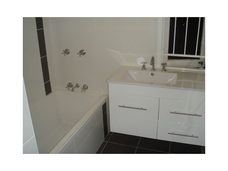 99 Hawkwood Street, Mount Gravatt East QLD 4122