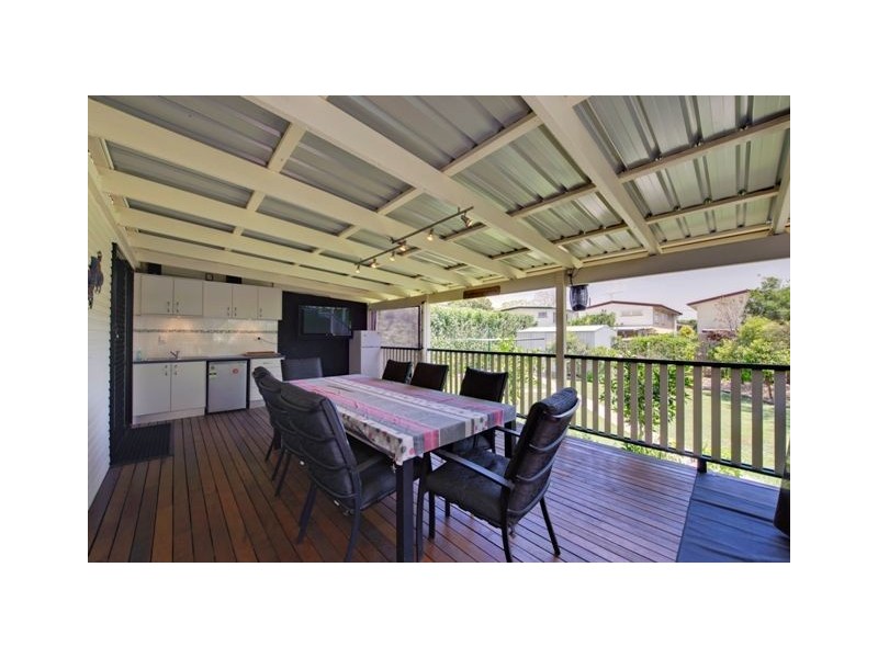 74 Fursden Road, Carina QLD 4152