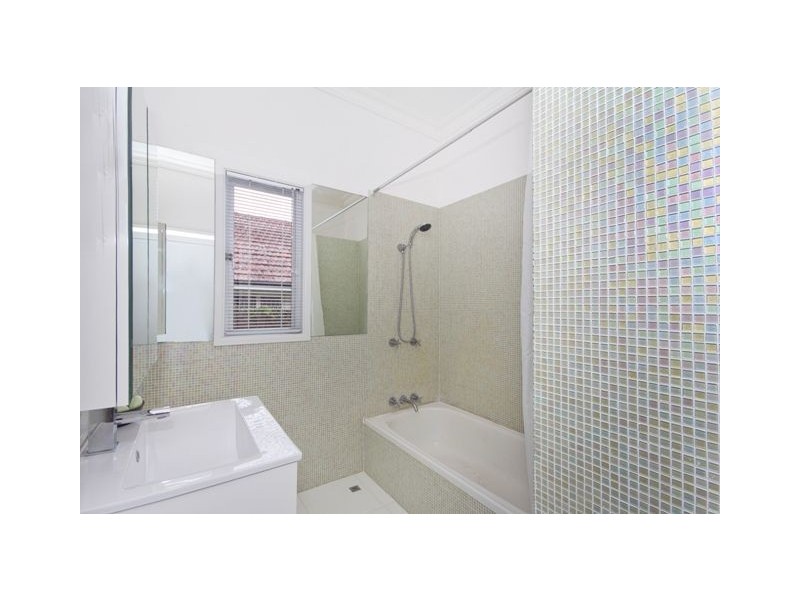 46 Lade Street, Coorparoo QLD 4151