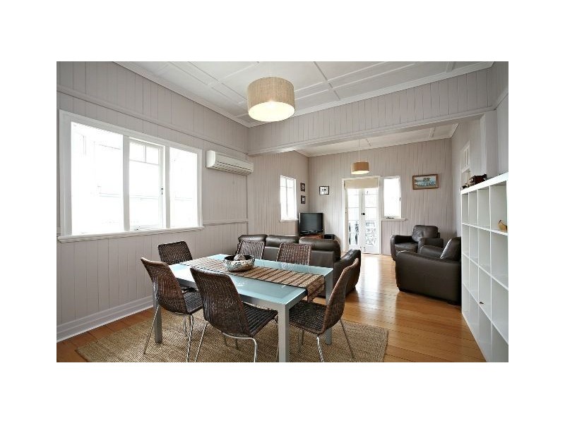 24 Geera Street, Coorparoo QLD 4151