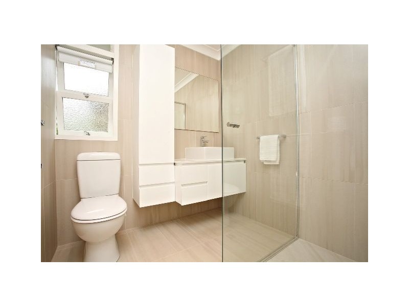 24 Geera Street, Coorparoo QLD 4151