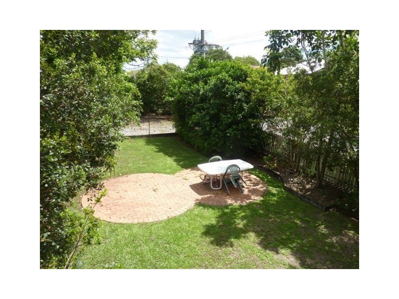 52 Dunellan Street, Greenslopes QLD 4120