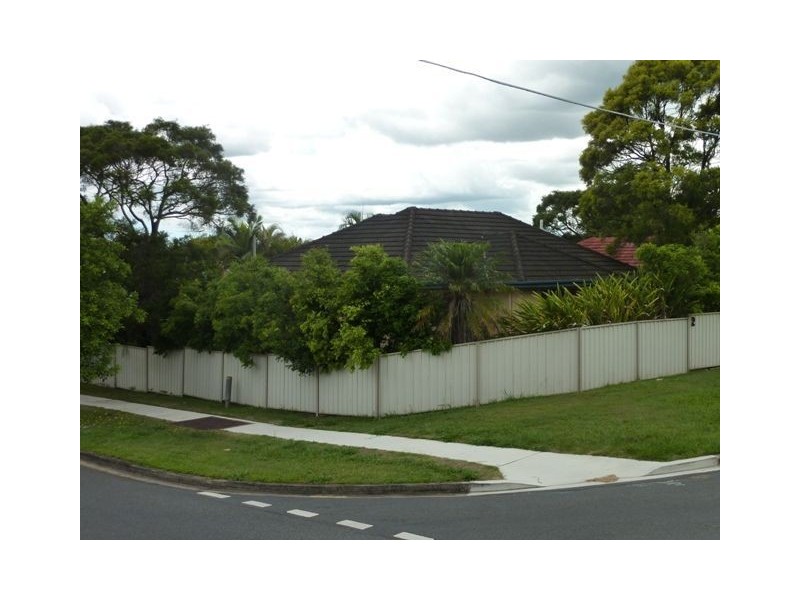 53 Wishart Road (Corner of 2 Lynton Street), Upper Mount Gravatt QLD 4122