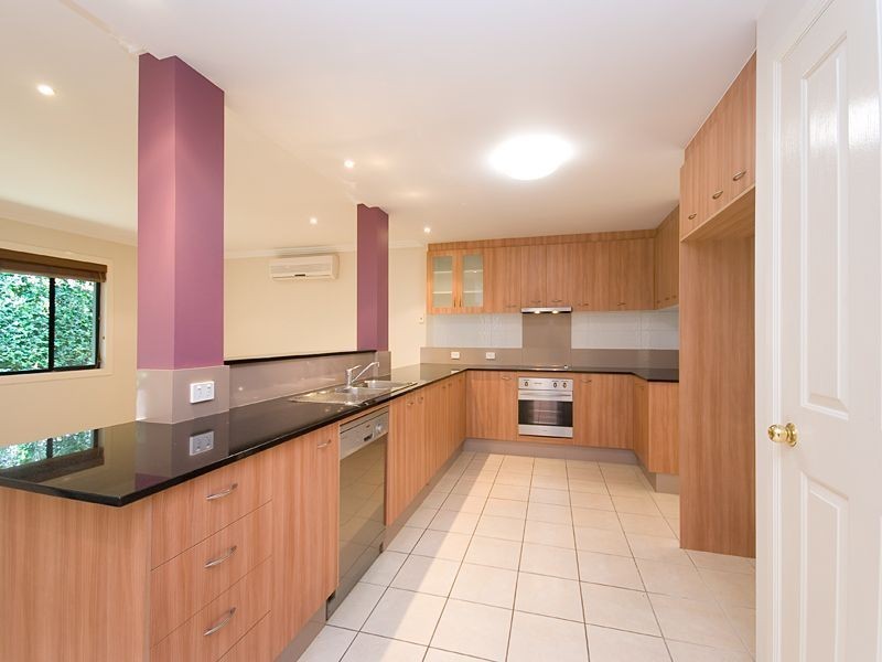 16 Glyn Street, Coorparoo QLD 4151