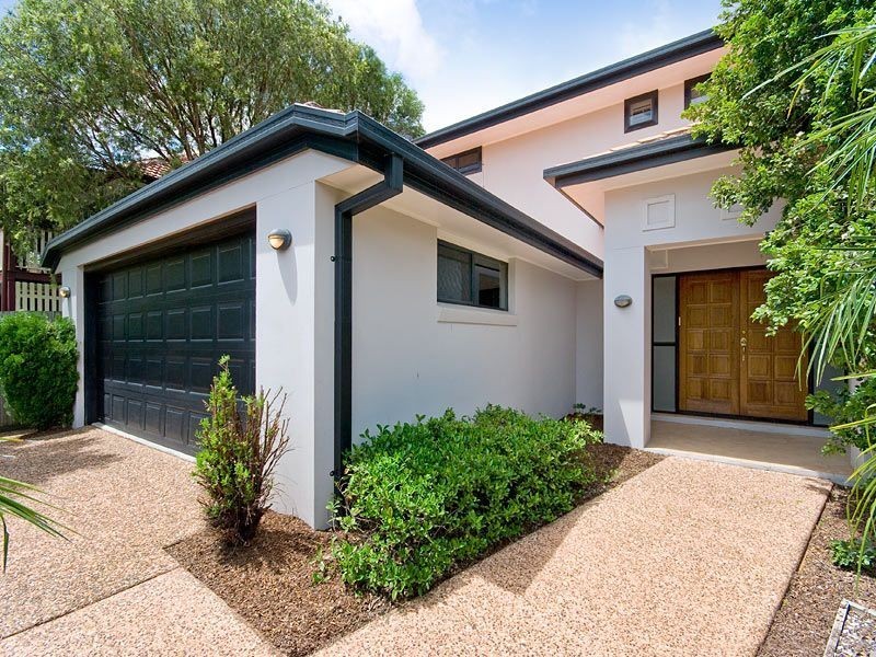 16 Glyn Street, Coorparoo QLD 4151