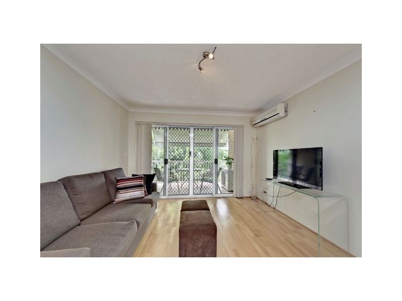 4/24 Baragoola Street, Coorparoo QLD 4151