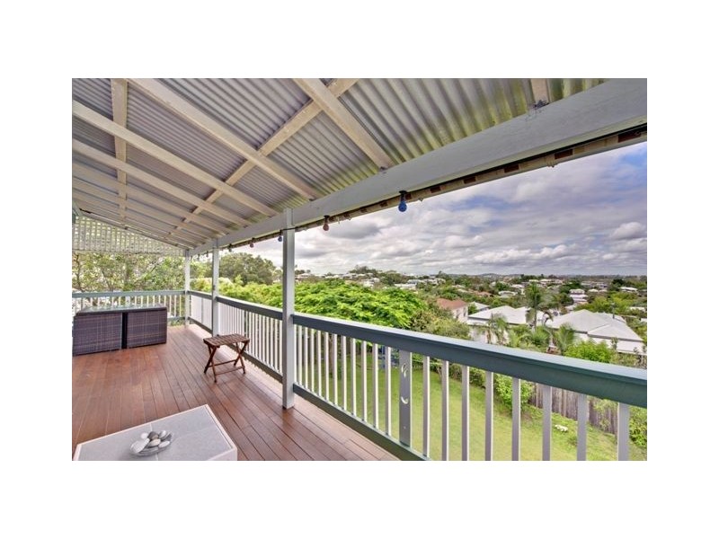 51 Agnew Street, Norman Park QLD 4170