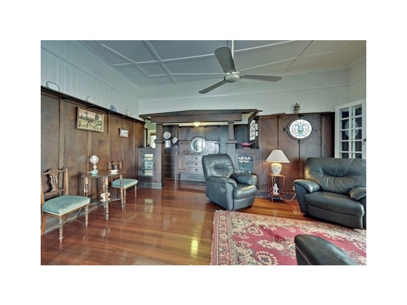 51 Agnew Street, Norman Park QLD 4170