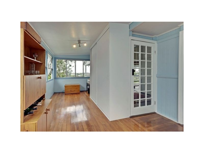 51 Agnew Street, Norman Park QLD 4170