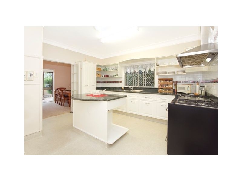 303 Chatsworth Road, Coorparoo QLD 4151