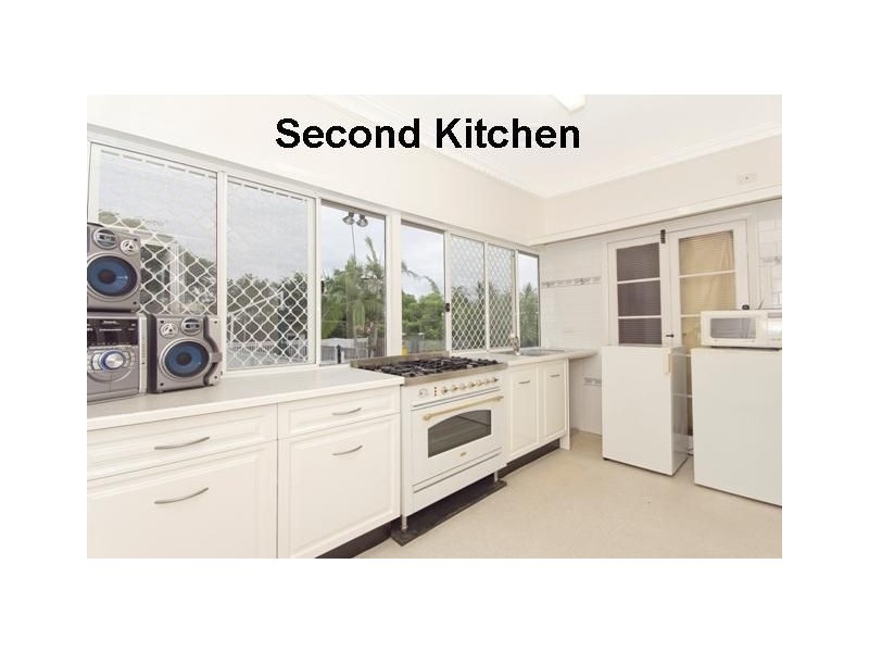 303 Chatsworth Road, Coorparoo QLD 4151