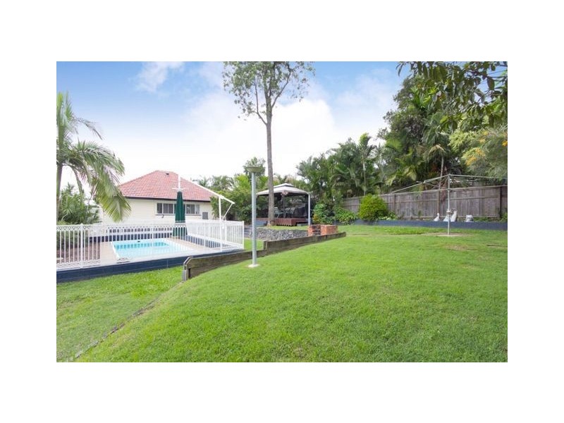 303 Chatsworth Road, Coorparoo QLD 4151