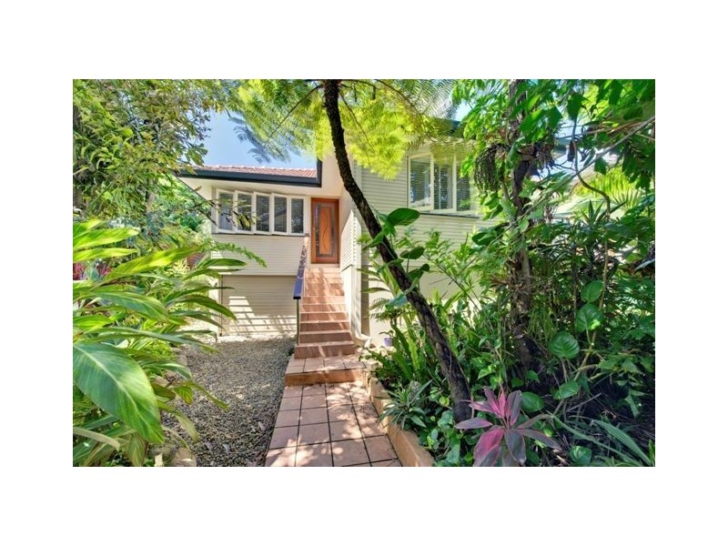 31 Walker Street, Coorparoo QLD 4151