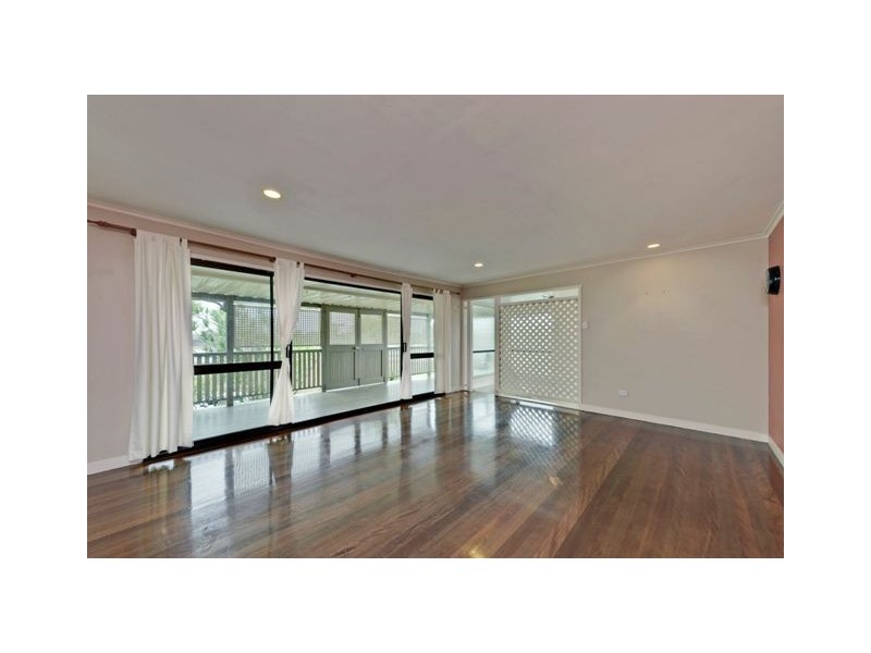 31 Natasha Street, Wynnum West QLD 4178