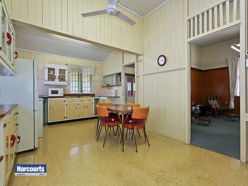 94 Temple Street, Coorparoo QLD 4151