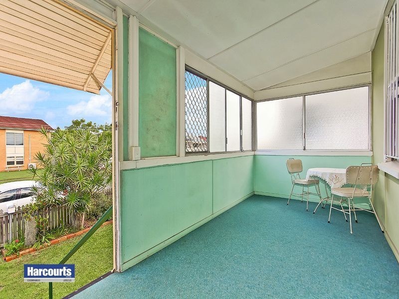 94 Temple Street, Coorparoo QLD 4151