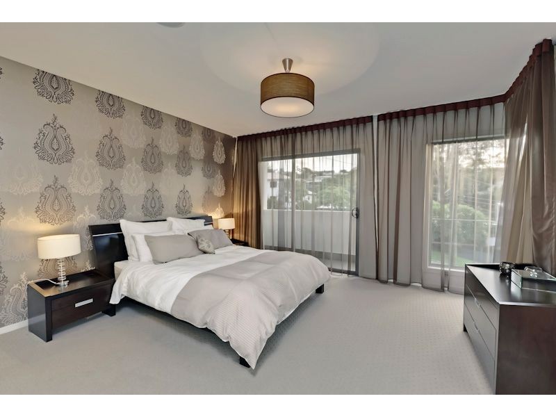 14 Churchward Street, Greenslopes QLD 4120