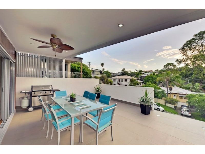 14 Churchward Street, Greenslopes QLD 4120