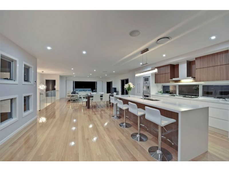 14 Churchward Street, Greenslopes QLD 4120