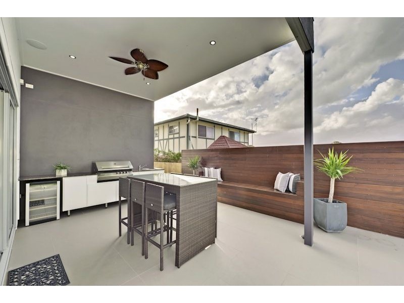 14 Churchward Street, Greenslopes QLD 4120