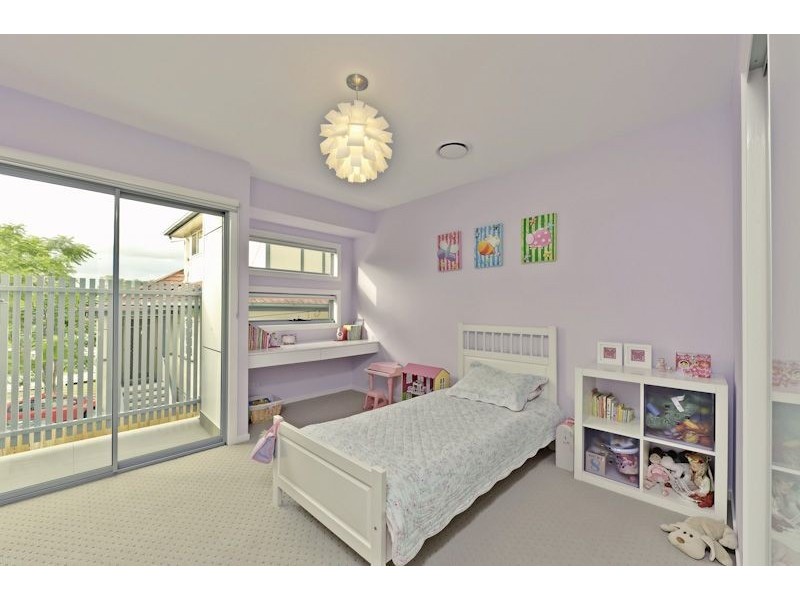 14 Churchward Street, Greenslopes QLD 4120