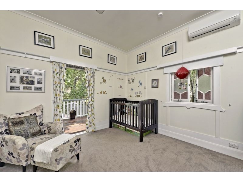 12 Castle Hill Street, Holland Park West QLD 4121