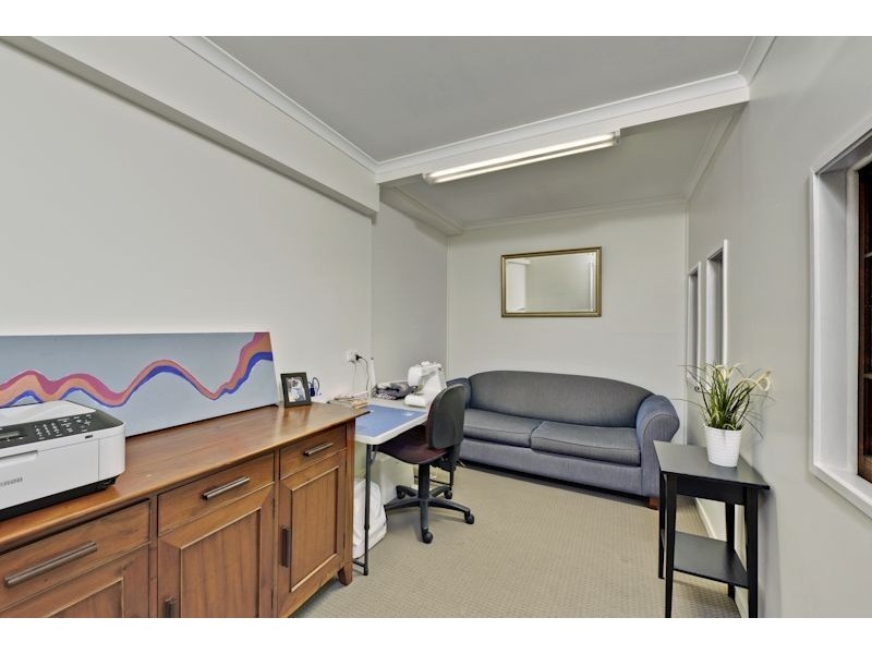 12 Castle Hill Street, Holland Park West QLD 4121