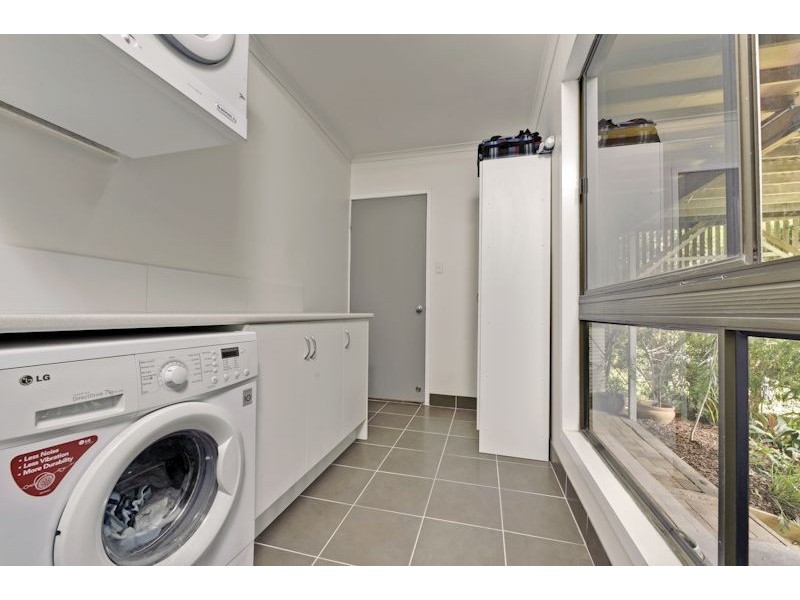 12 Castle Hill Street, Holland Park West QLD 4121