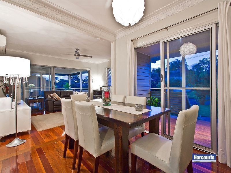 11 Woodrow Drive, Coorparoo QLD 4151