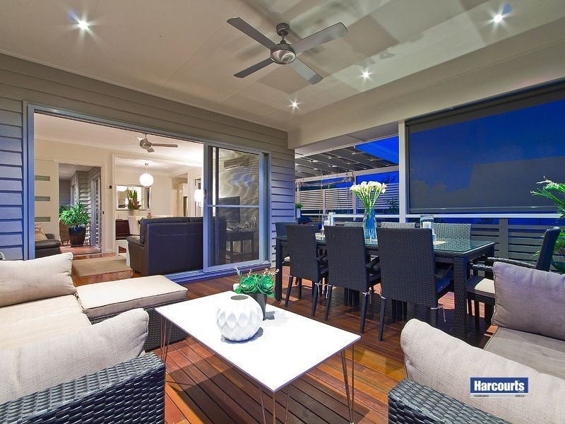 11 Woodrow Drive, Coorparoo QLD 4151