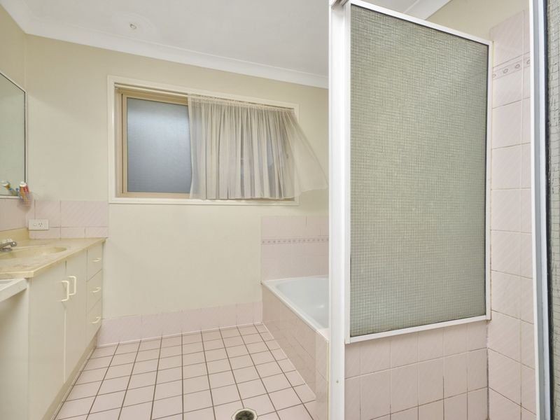 34 Kelsey Street, Coorparoo QLD 4151