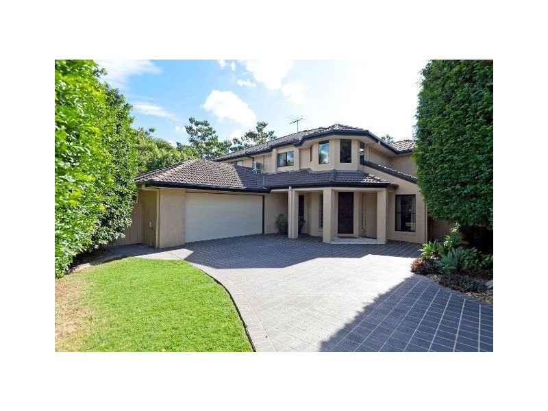16 Kilburn Close, Carindale QLD 4152