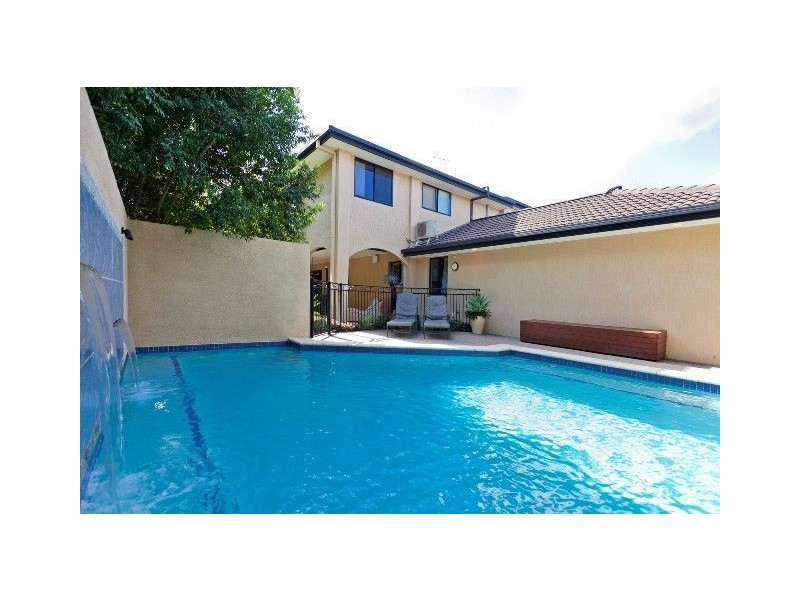 16 Kilburn Close, Carindale QLD 4152