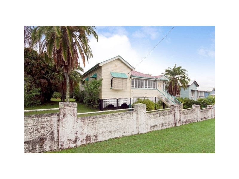 17 Mount Street, Greenslopes QLD 4120