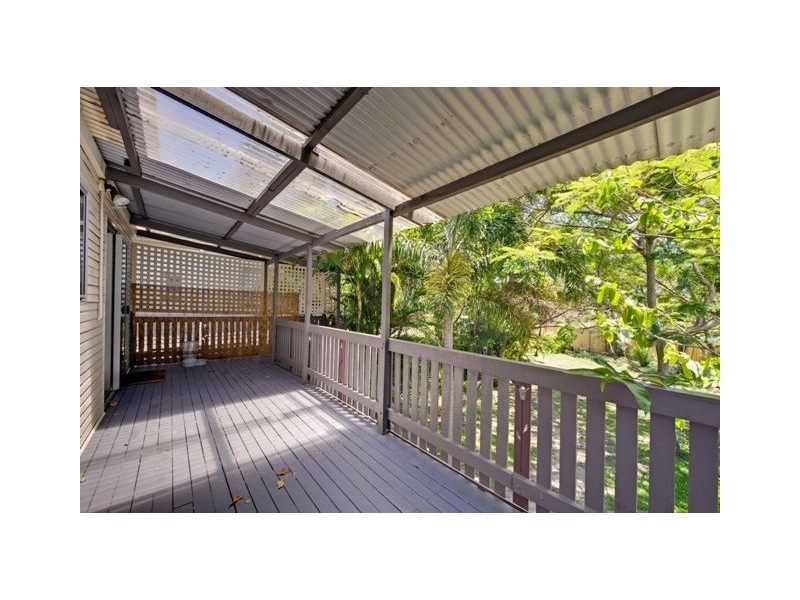 42 Nelson Street, Coorparoo QLD 4151