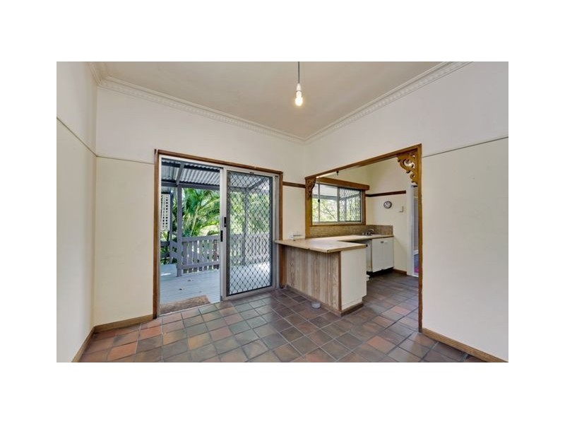 42 Nelson Street, Coorparoo QLD 4151