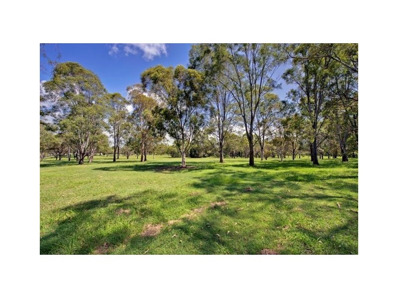 86 Newman Road, Wavell Heights QLD 4012