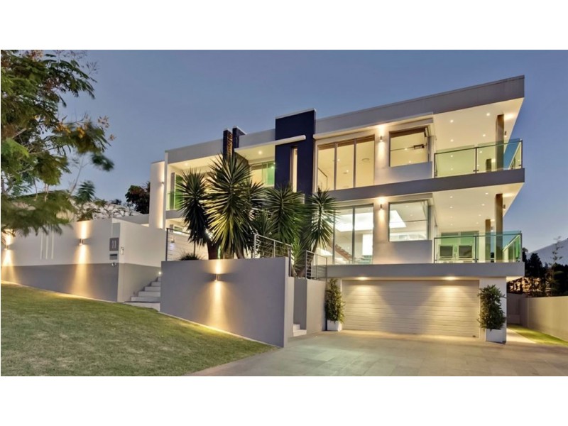 11 Crucis Street, Coorparoo QLD 4151